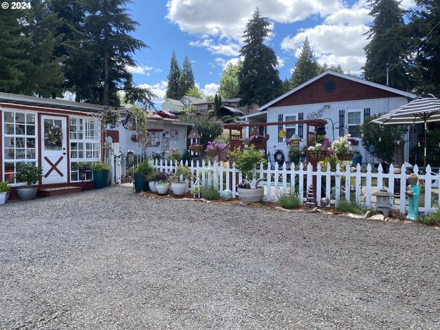 792 CLONE Ave, Yoncalla, OR 97499