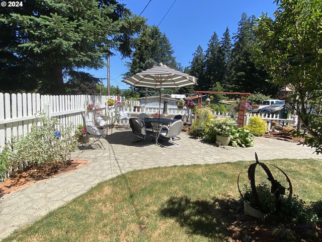 792 CLONE Ave, Yoncalla, OR 97499