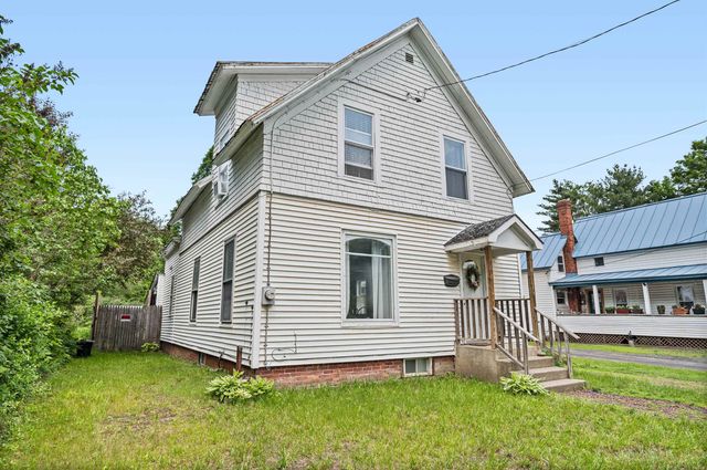 11 Dudley Street, Randolph, VT 05660