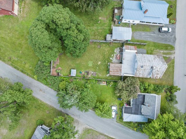 11 Dudley Street, Randolph, VT 05660