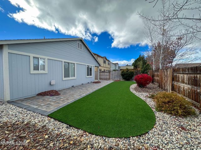 2185 Eagle Greens Drive, Reno, NV 89521
