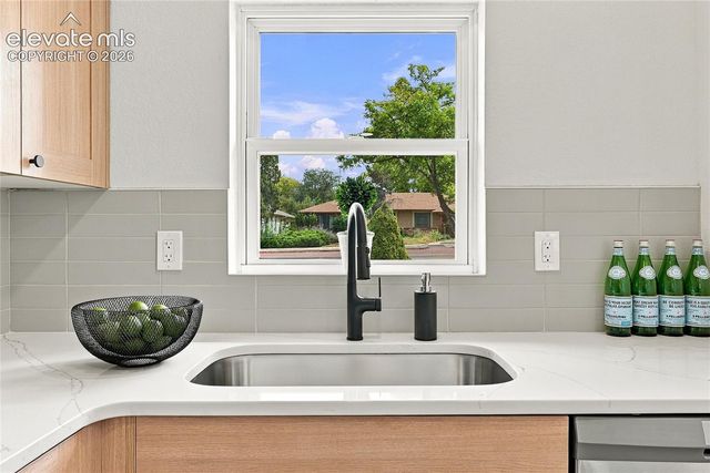 818 N Meade Avenue, Colorado Springs, CO 80909