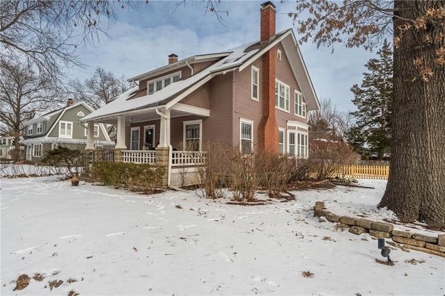 2208 Massachusetts Street, Lawrence, KS 66046