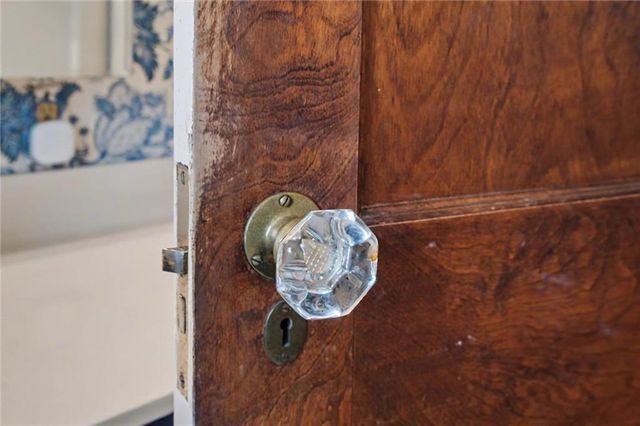 2208 Massachusetts Street, Lawrence, KS 66046