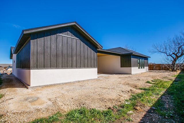 1825 Castle Pines, San Angelo, TX 76903