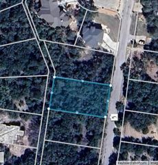 2810 Newton DR, Lago Vista, TX 78645