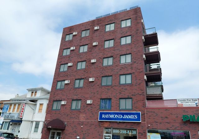 2570 E 17th St Apt 5C, New York City, NY 11235