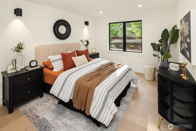 2109 129th Avenue SE, Bellevue, WA 98005