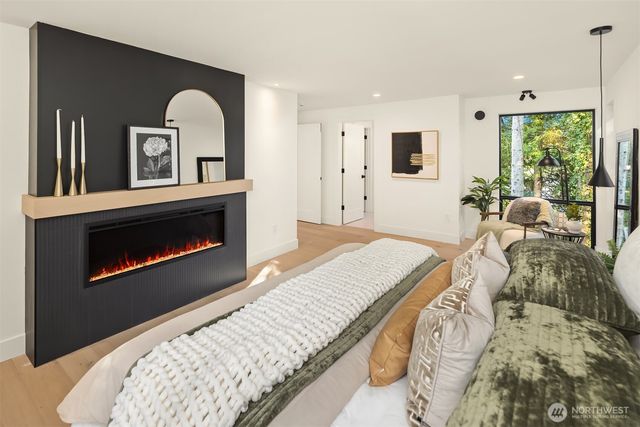 2109 129th Avenue SE, Bellevue, WA 98005