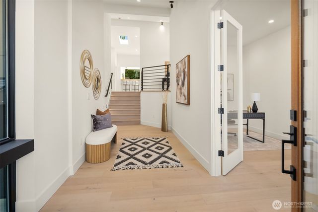 2109 129th Avenue SE, Bellevue, WA 98005