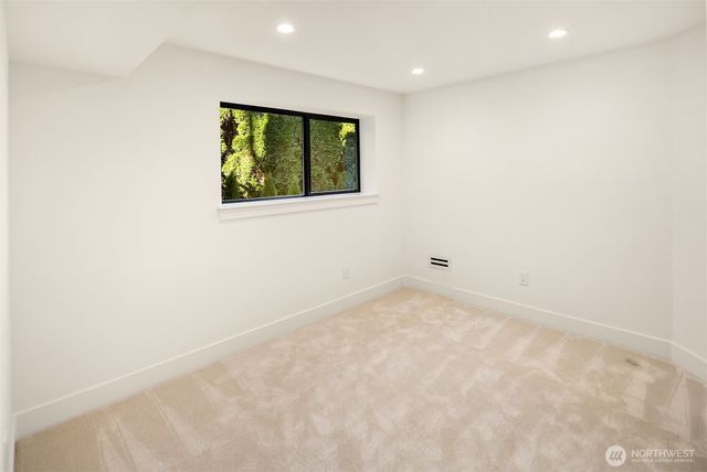 2109 129th Avenue SE, Bellevue, WA 98005