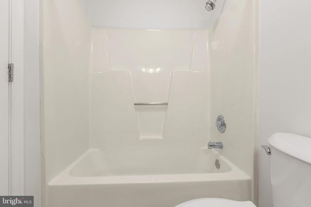 1105 LAKEVIEW PKWY, Locust Grove, VA 22508