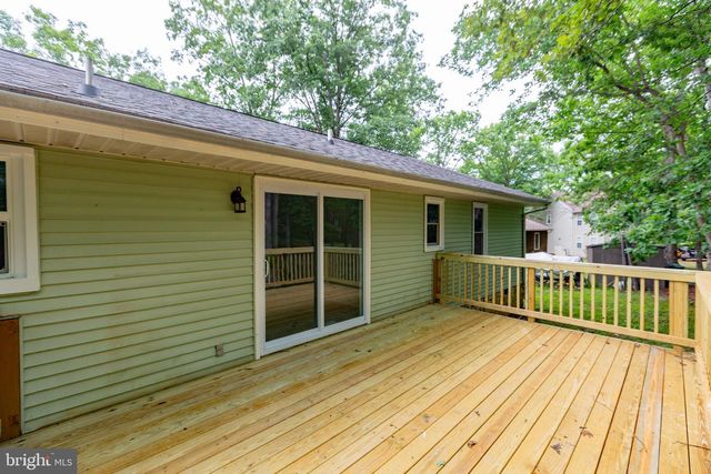 1105 LAKEVIEW PKWY, Locust Grove, VA 22508
