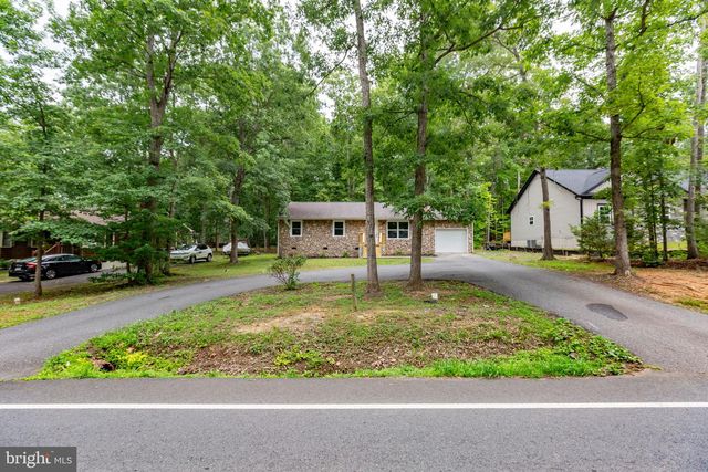 1105 LAKEVIEW PKWY, Locust Grove, VA 22508