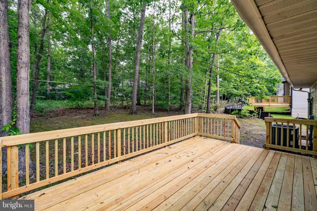 1105 LAKEVIEW PKWY, Locust Grove, VA 22508