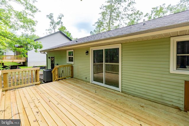 1105 LAKEVIEW PKWY, Locust Grove, VA 22508