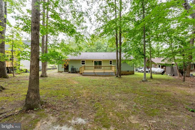 1105 LAKEVIEW PKWY, Locust Grove, VA 22508