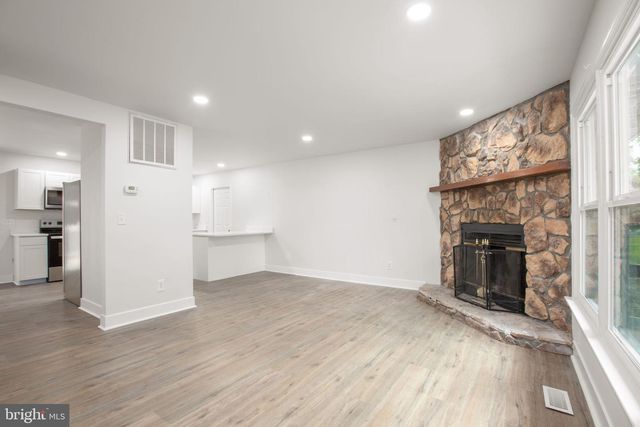 1105 LAKEVIEW PKWY, Locust Grove, VA 22508