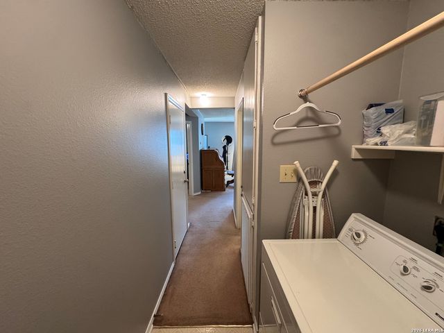 5407 CHAMPIONS HILL DR, San Antonio, TX 78233