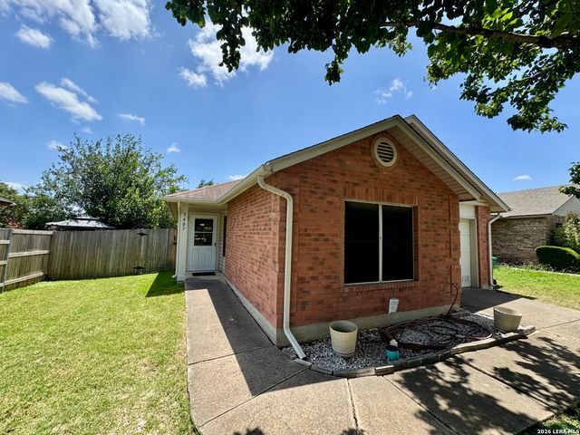 5407 CHAMPIONS HILL DR, San Antonio, TX 78233