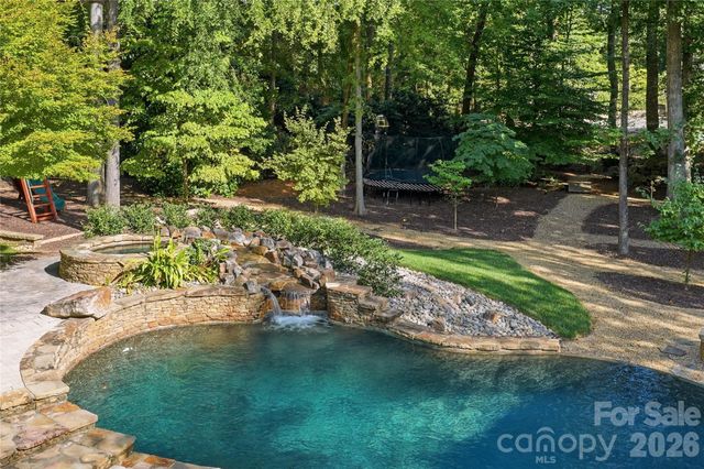 6239 Sharon Hills Road, Charlotte, NC 28210