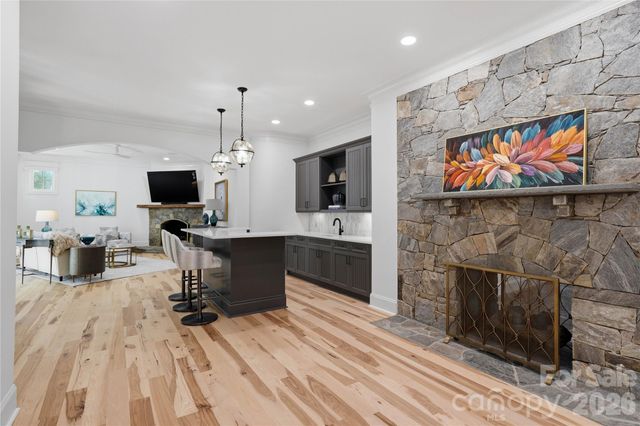 6239 Sharon Hills Road, Charlotte, NC 28210