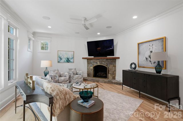 6239 Sharon Hills Road, Charlotte, NC 28210