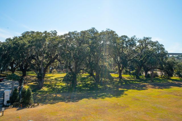 118 Fairbanks Oak Alley 3b, Charleston, SC 29492