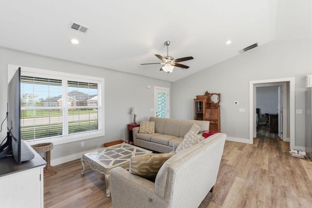 721 Tower Drive, Richmond, KY 40475