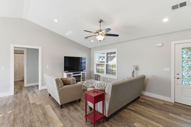 721 Tower Drive, Richmond, KY 40475