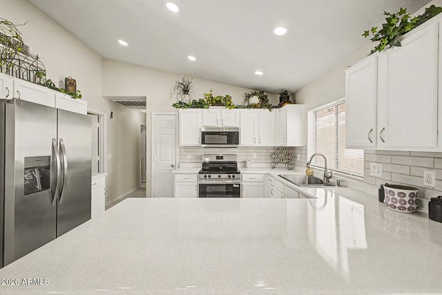 11247 W Eden Mckenzie Drive, Surprise, AZ 85378