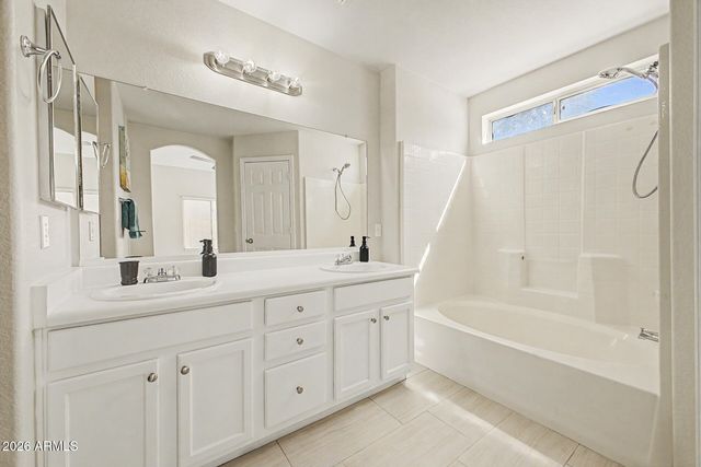 11247 W Eden Mckenzie Drive, Surprise, AZ 85378