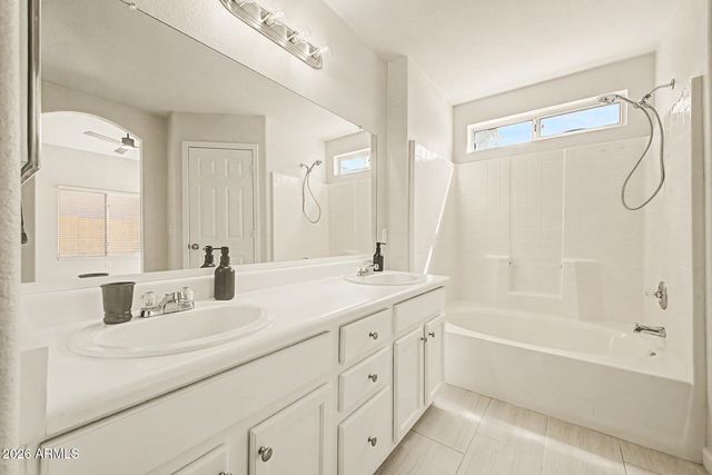 11247 W Eden Mckenzie Drive, Surprise, AZ 85378