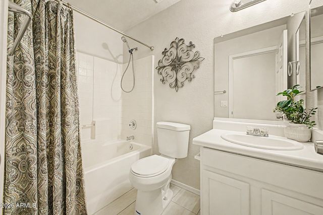 11247 W Eden Mckenzie Drive, Surprise, AZ 85378