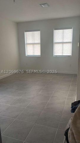2342 SE 30th St, Homestead, FL 33035