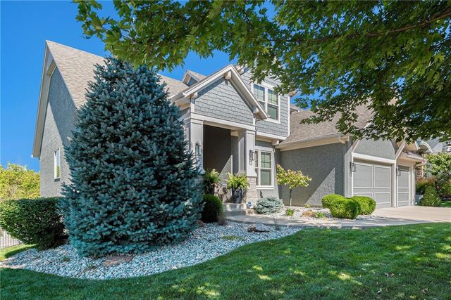 9418 W 161st Terrace, Overland Park, KS 66085