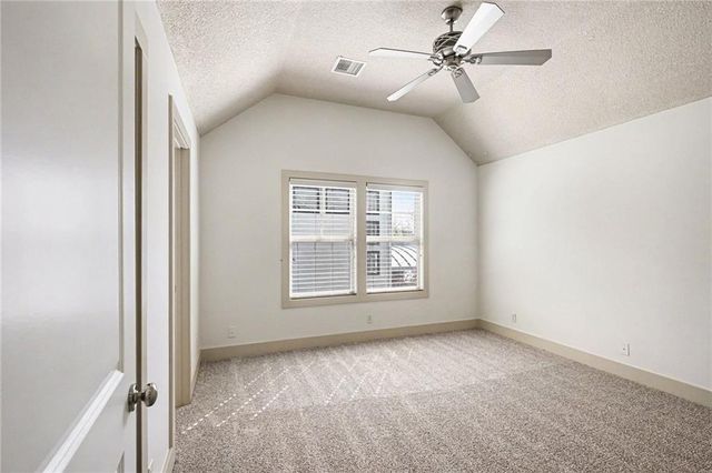 9418 W 161st Terrace, Overland Park, KS 66085