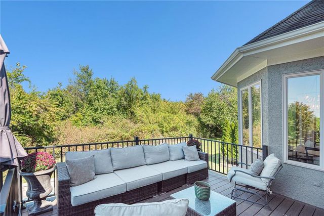 9418 W 161st Terrace, Overland Park, KS 66085