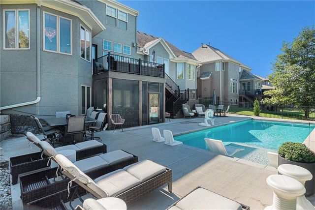 9418 W 161st Terrace, Overland Park, KS 66085