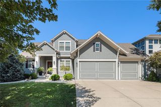 9418 W 161st Terrace, Overland Park, KS 66085