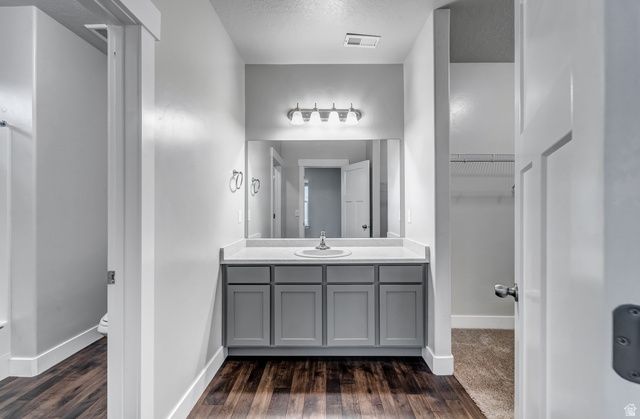13 W SEASONS DR, Vineyard, UT 84059