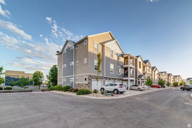 13 W SEASONS DR, Vineyard, UT 84059