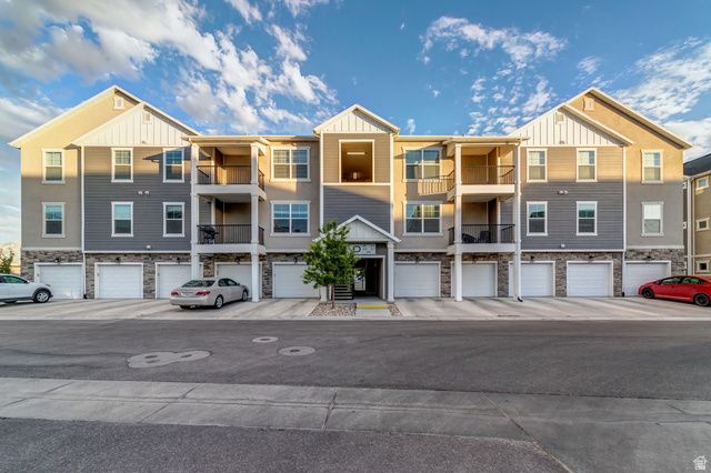 13 W SEASONS DR, Vineyard, UT 84059