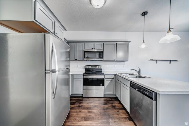 13 W SEASONS DR, Vineyard, UT 84059