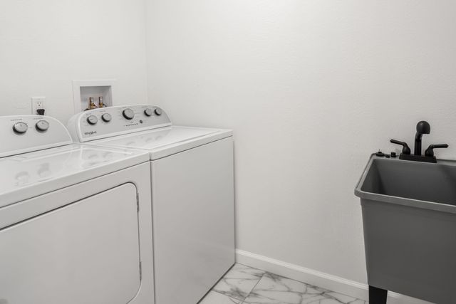 5585 Jackson Street, Merrillville, IN 46410