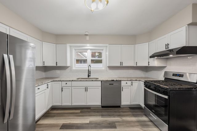 5585 Jackson Street, Merrillville, IN 46410