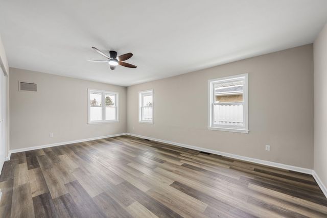 5585 Jackson Street, Merrillville, IN 46410