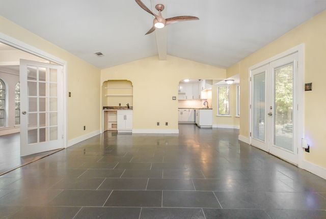 2308 Westwood Drive, Arlington, TX 76012