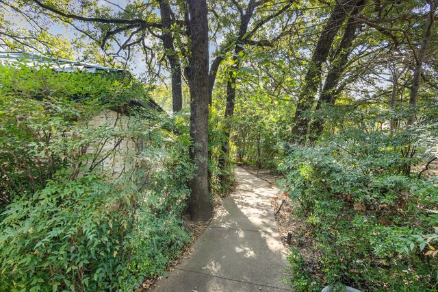 2308 Westwood Drive, Arlington, TX 76012