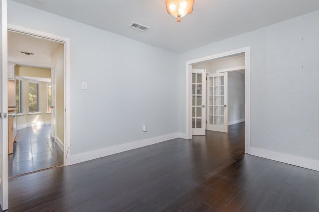 2308 Westwood Drive, Arlington, TX 76012